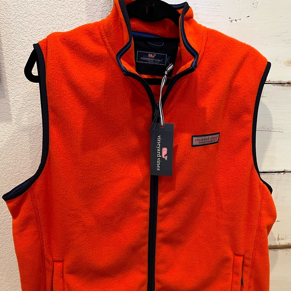 Brand New with tags, Vineyard Vines men’s orange fleece vest size large